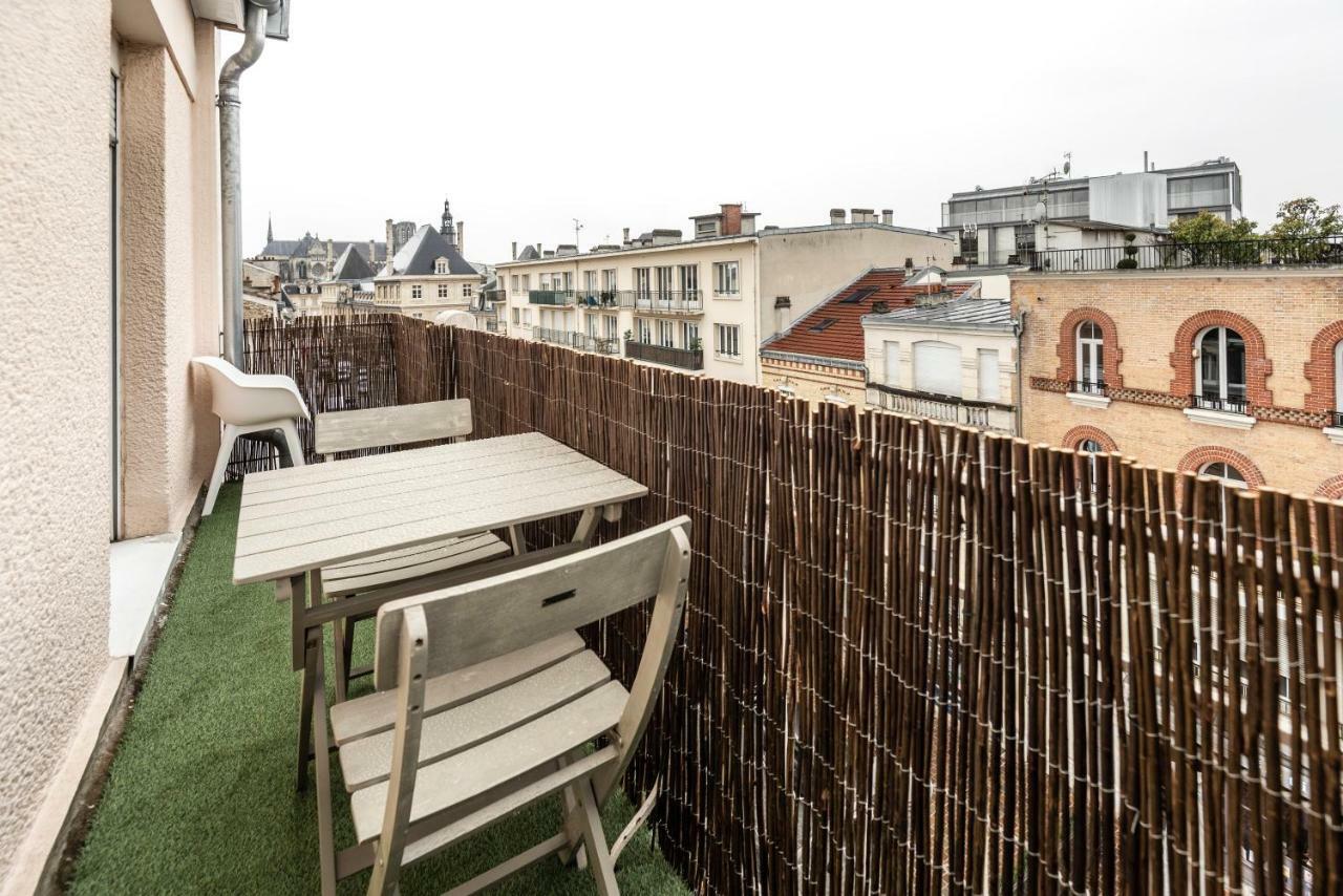 Chic B&B + Balcony - Hyper Center Реймс Экстерьер фото